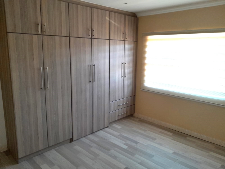 To Let 4 Bedroom Property for Rent in Vanes Estate Eastern Cape